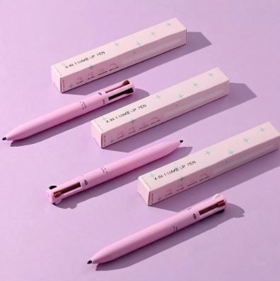 Stylo Beauté 4-en-1 : Votre Trousse de Maquillage Complète en un Clic